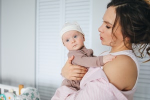 Should I Become A Stay-at-Home Mom? (+ quiz included)